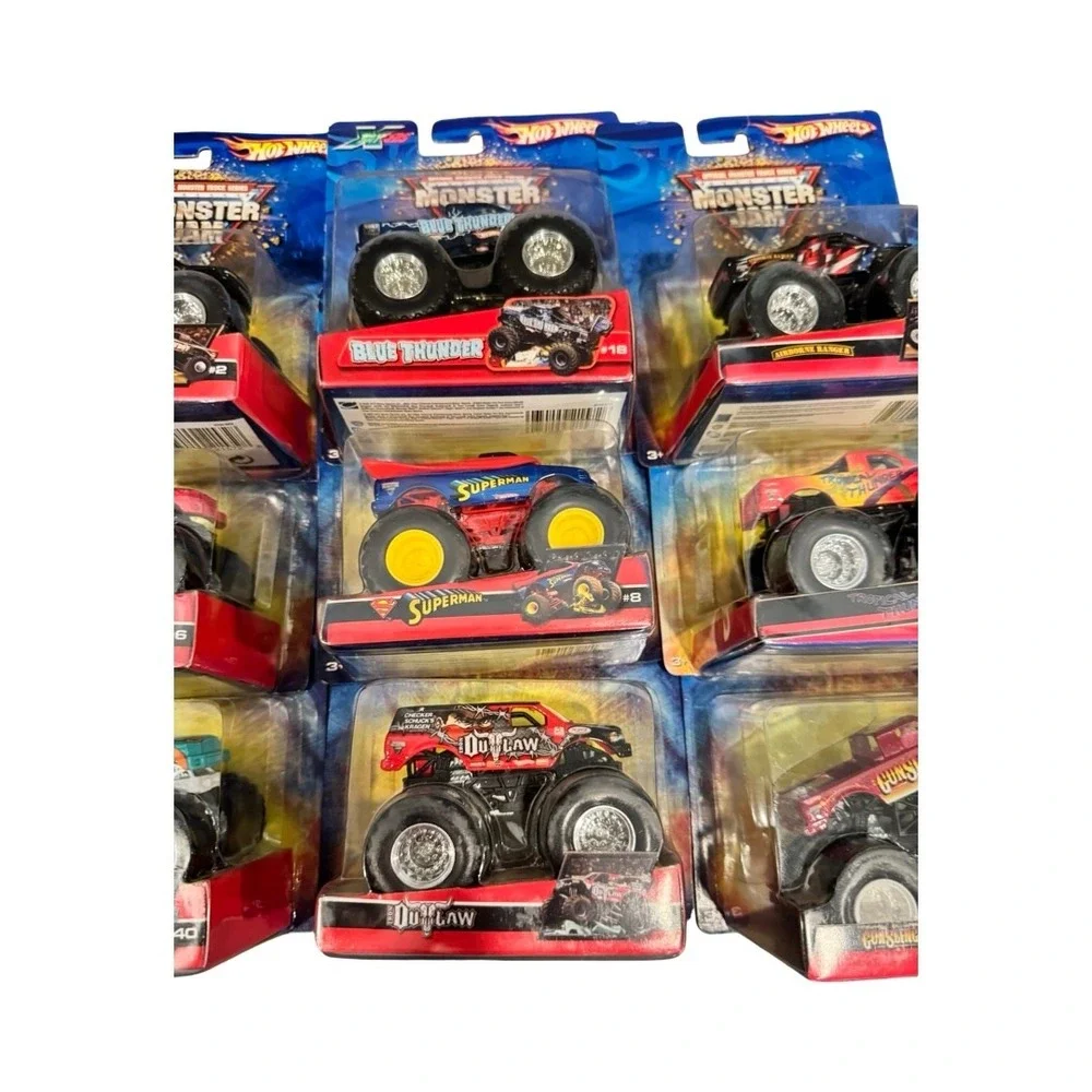 Hot Wheels Monster Jam 1:64 Die-Cast Truck Lot of 11 Superman‎ Blue Thunder New
